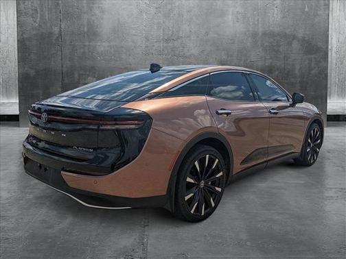 2024 Toyota Crown Platinum