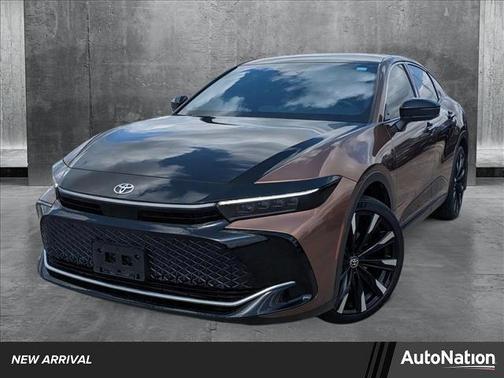 2024 Toyota Crown Platinum