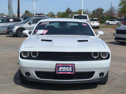 2021 Dodge Challenger SXT