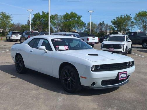 2021 Dodge Challenger SXT