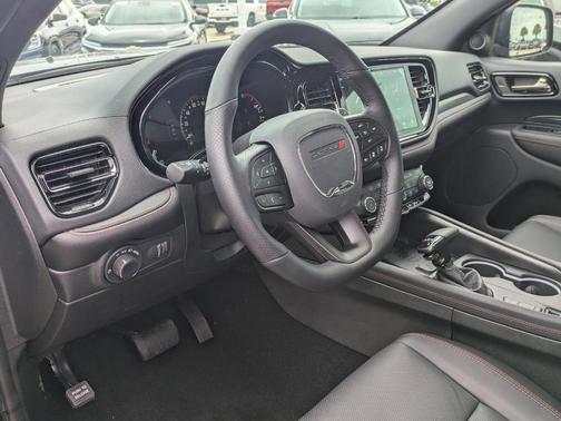 Night 2026 Dodge Durango GT Plus HEMI V8