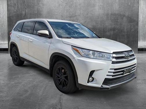 2019 Toyota Highlander LE Plus