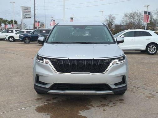 2023 Kia Carnival LX