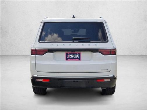 Bright White Clearcoat 2024 Jeep Wagoneer Series II