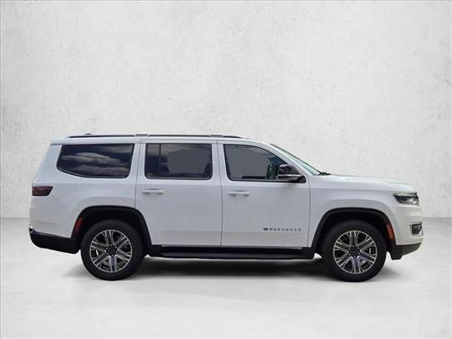 Bright White Clearcoat 2024 Jeep Wagoneer Series II