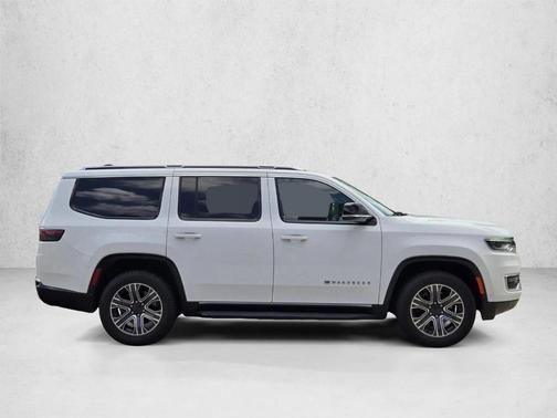 Bright White Clearcoat 2024 Jeep Wagoneer Series II
