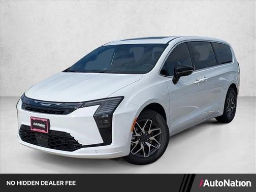 Bright White Clearcoat 2027 Chrysler Pacifica LIMITED