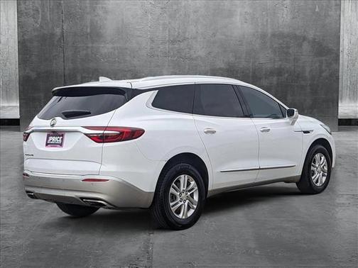 2020 Buick Enclave Essence