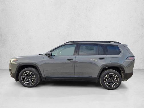 Sting Gray Clearcoat 2026 Jeep Cherokee LAREDO/LIMITED