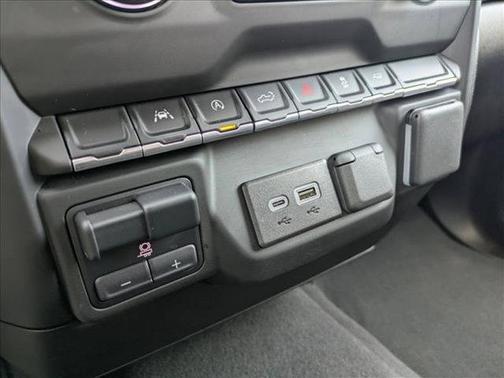 Sterling Gray Metallic 2025 Chevrolet Silverado 1500 Custom