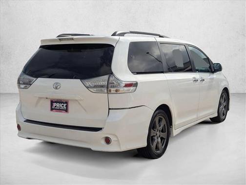 2017 Toyota Sienna SE