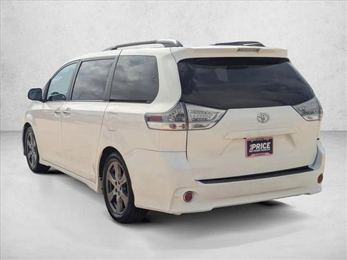 2017 Toyota Sienna SE