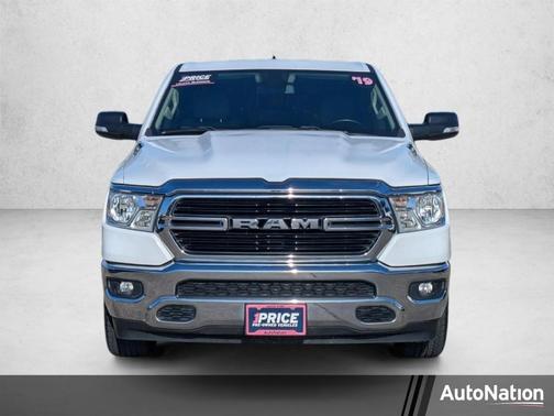 Bright White Clearcoat 2019 RAM 1500 Big Horn
