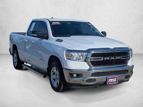 Bright White Clearcoat 2019 RAM 1500 Big Horn