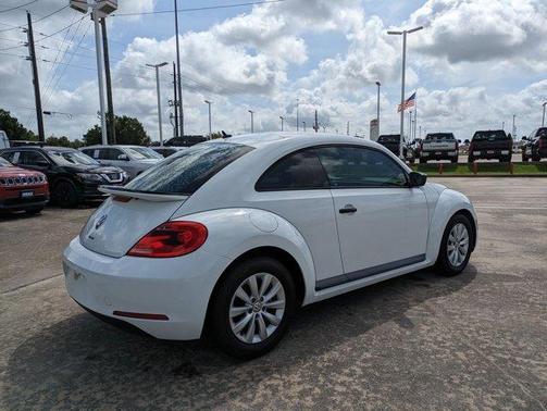2016 Volkswagen Beetle 1.8T S