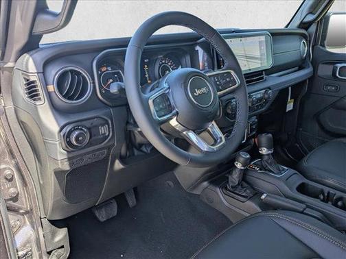 Granite Crystal Clearcoat Metallic 2026 Jeep Wrangler Sahara