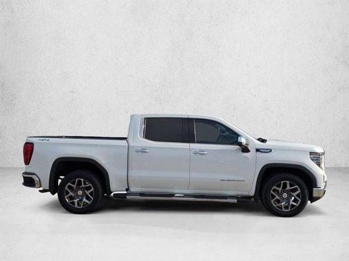 Summit White 2022 GMC Sierra 1500 SLT