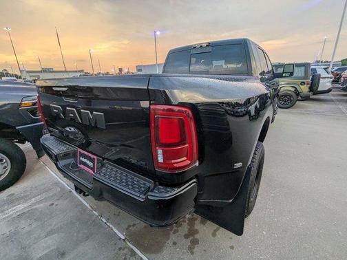 2025 RAM 3500 Laramie