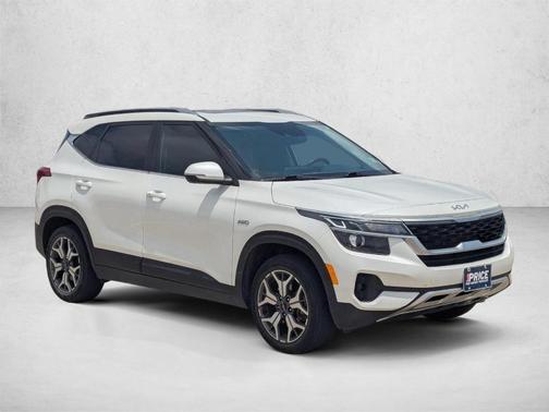 Snow White Pearl 2022 Kia Seltos EX