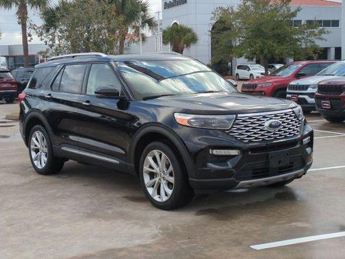 2022 Ford Explorer Platinum