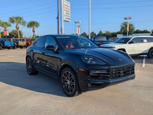 2024 Porsche Cayenne AWD