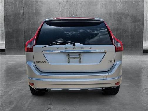 2015 Volvo XC60 T5 Drive-E Premier