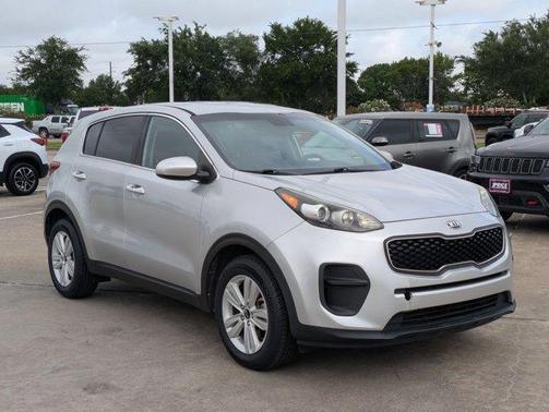 Sparkling Silver 2019 Kia Sportage LX