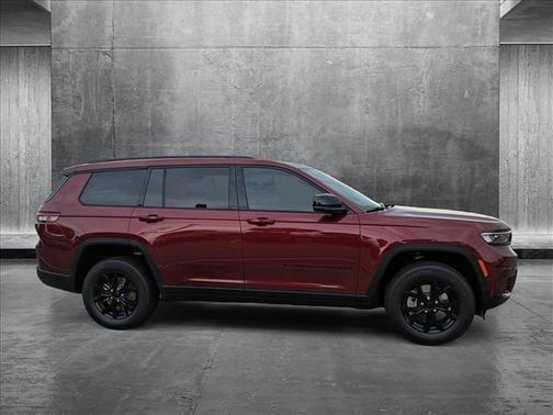 2025 Jeep Grand Cherokee L Laredo