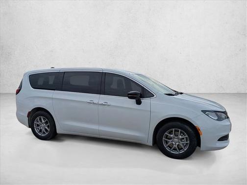 2026 Chrysler Voyager LX