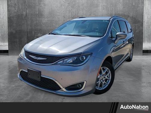 2020 Chrysler Pacifica Touring-L