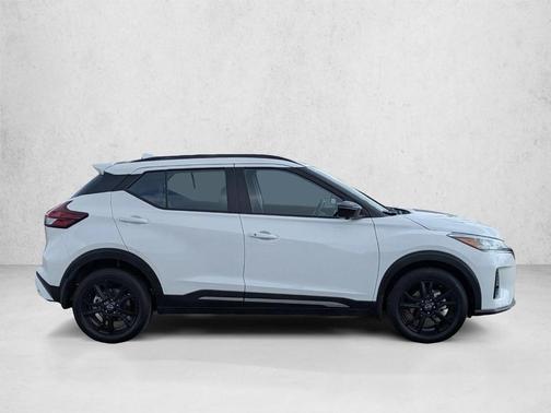 Fresh Powder 2023 Nissan Kicks SR