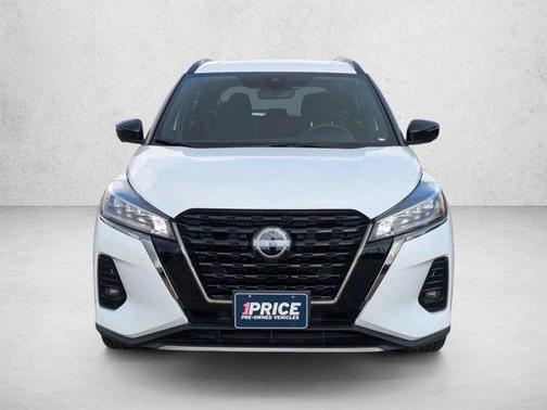 Fresh Powder 2023 Nissan Kicks SR