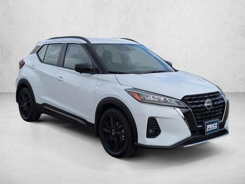 Fresh Powder 2023 Nissan Kicks SR