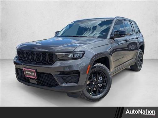 2025 Jeep Grand Cherokee Laredo