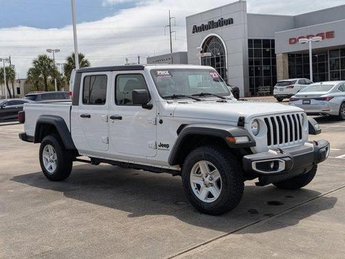2023 Jeep Gladiator Sport