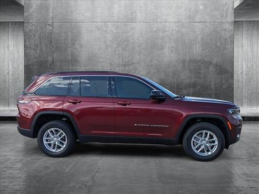 2025 Jeep Grand Cherokee Laredo X