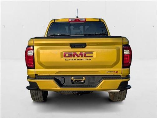 2023 GMC Canyon AT4