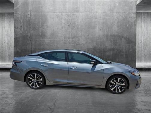 2023 Nissan Maxima SV