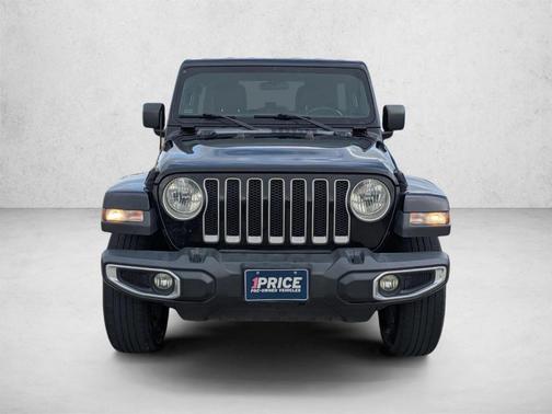 Black Clearcoat 2020 Jeep Wrangler Unlimited Sahara