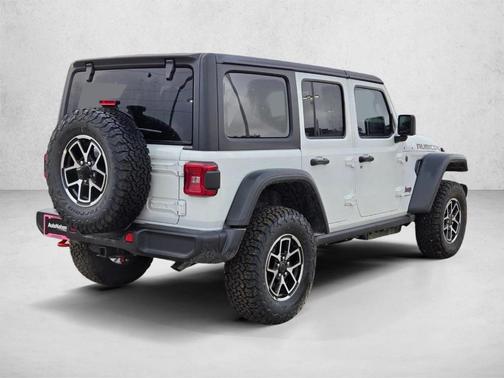 Bright White Clearcoat 2026 Jeep Wrangler Rubicon