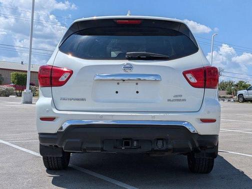 2019 Nissan Pathfinder Platinum