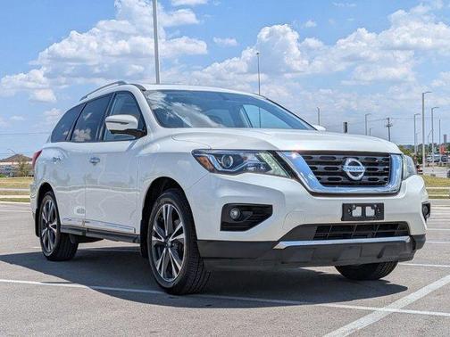 2019 Nissan Pathfinder Platinum