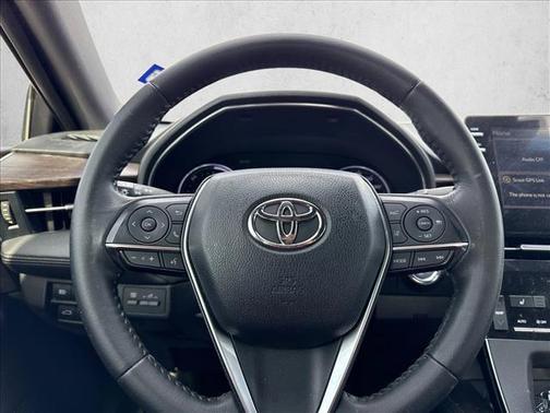 Midnight Black Metallic 2019 Toyota Avalon Hybrid XLE
