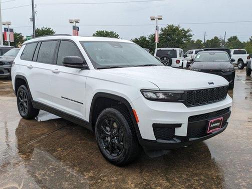 2025 Jeep Grand Cherokee L Laredo