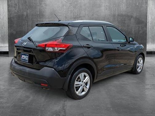 2019 Nissan Kicks S