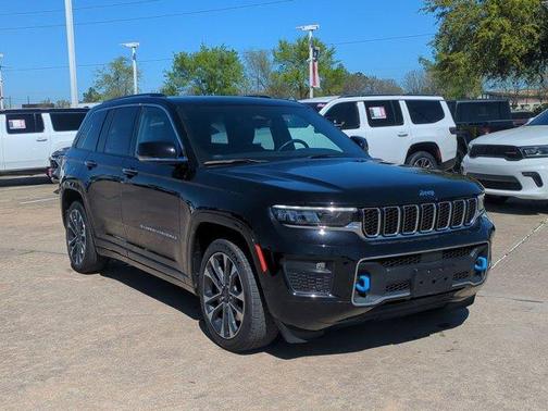 2022 Jeep Grand Cherokee 4xe Overland