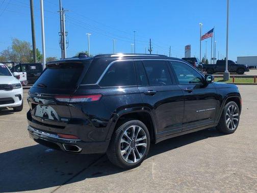 2022 Jeep Grand Cherokee 4xe Overland