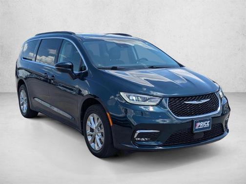Fathom Blue Pearlcoat 2022 Chrysler Pacifica Touring-L