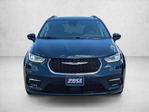 Fathom Blue Pearlcoat 2022 Chrysler Pacifica Touring-L