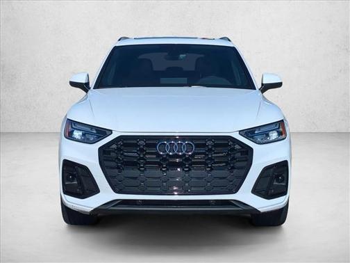 2025 Audi Q5 45 S line quattro Premium